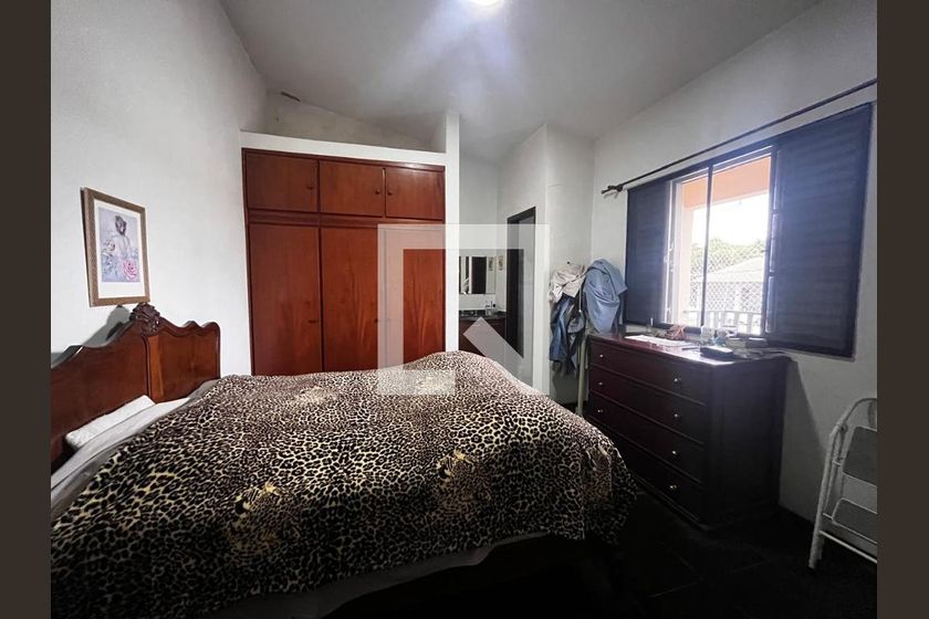 Casa à Venda - Nova Campinas, 4 Quartos,  264 m2 em , Campinas - sp | SoloBR