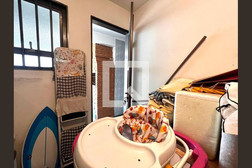 Casa à Venda - Nova Campinas, 4 Quartos,  264 m2 em , Campinas - sp | SoloBR