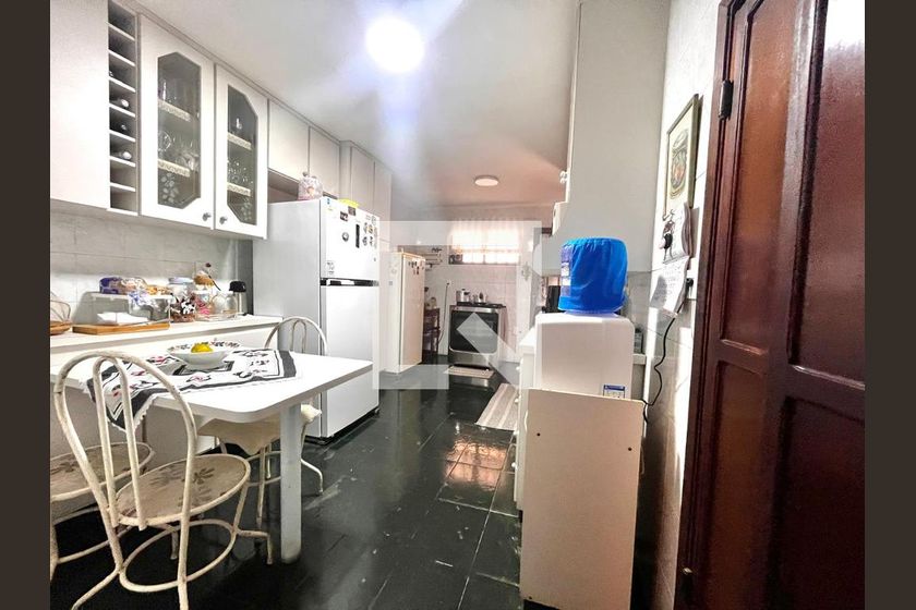 Casa à Venda - Nova Campinas, 4 Quartos,  264 m2 em , Campinas - sp | SoloBR