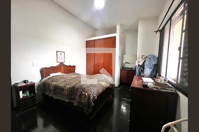Casa à Venda - Nova Campinas, 4 Quartos,  264 m2 em , Campinas - sp | SoloBR
