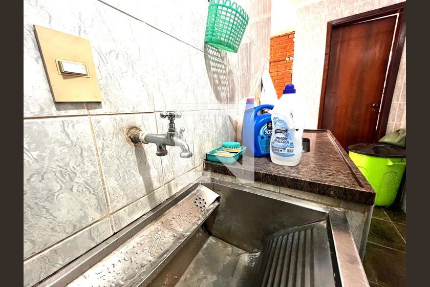 Casa à Venda - Nova Campinas, 4 Quartos,  264 m2 em , Campinas - sp | SoloBR