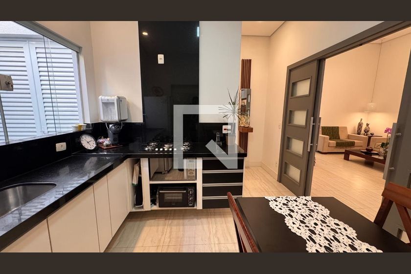 Casa à Venda - Swiss Park, 3 Quartos,  207 m2 em , Campinas - sp | SoloBR
