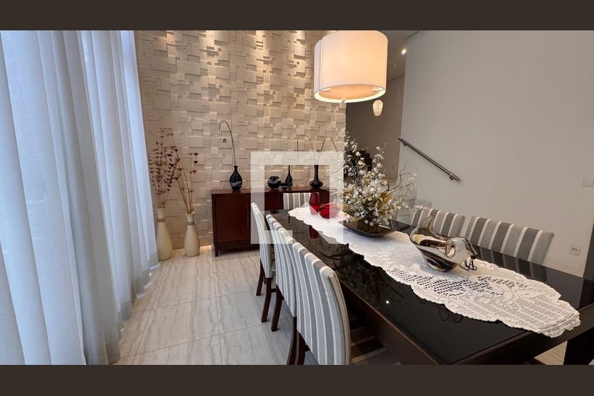 Casa à Venda - Swiss Park, 3 Quartos,  207 m2 em , Campinas - sp | SoloBR