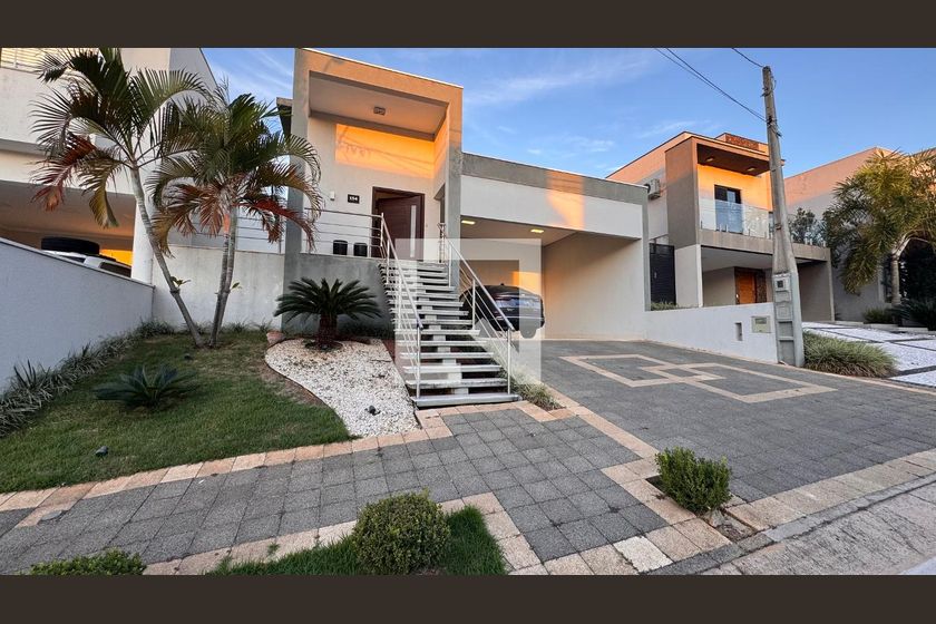Casa à Venda - Swiss Park, 3 Quartos,  207 m2 em , Campinas - sp | SoloBR