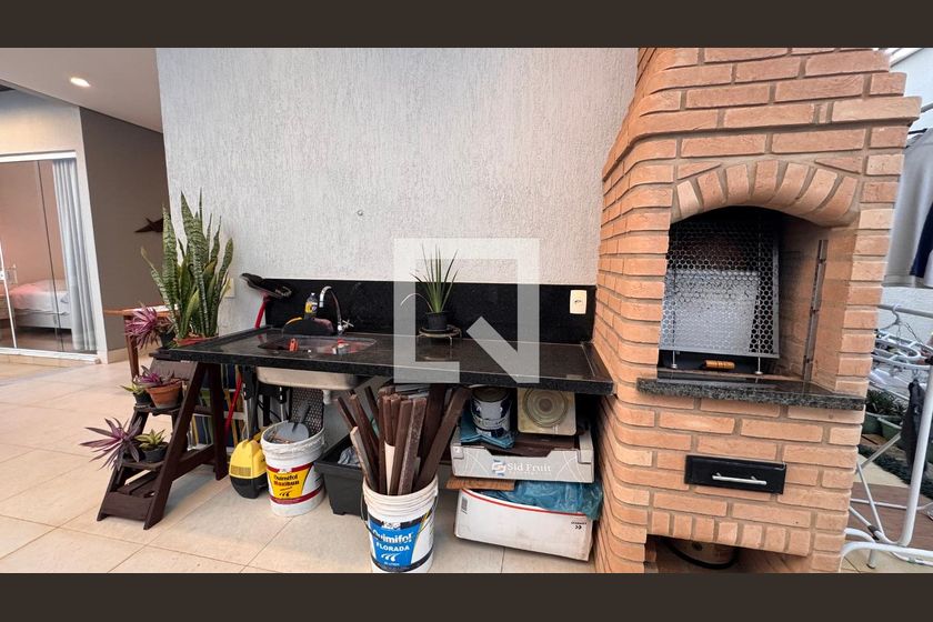 Casa à Venda - Swiss Park, 3 Quartos,  207 m2 em , Campinas - sp | SoloBR