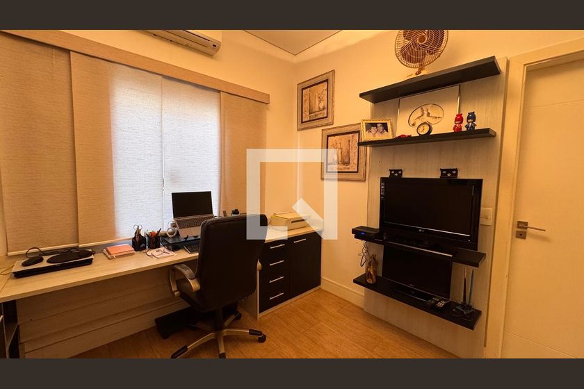 Casa à Venda - Swiss Park, 3 Quartos,  207 m2 em , Campinas - sp | SoloBR