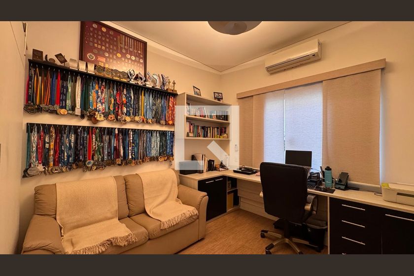 Casa à Venda - Swiss Park, 3 Quartos,  207 m2 em , Campinas - sp | SoloBR