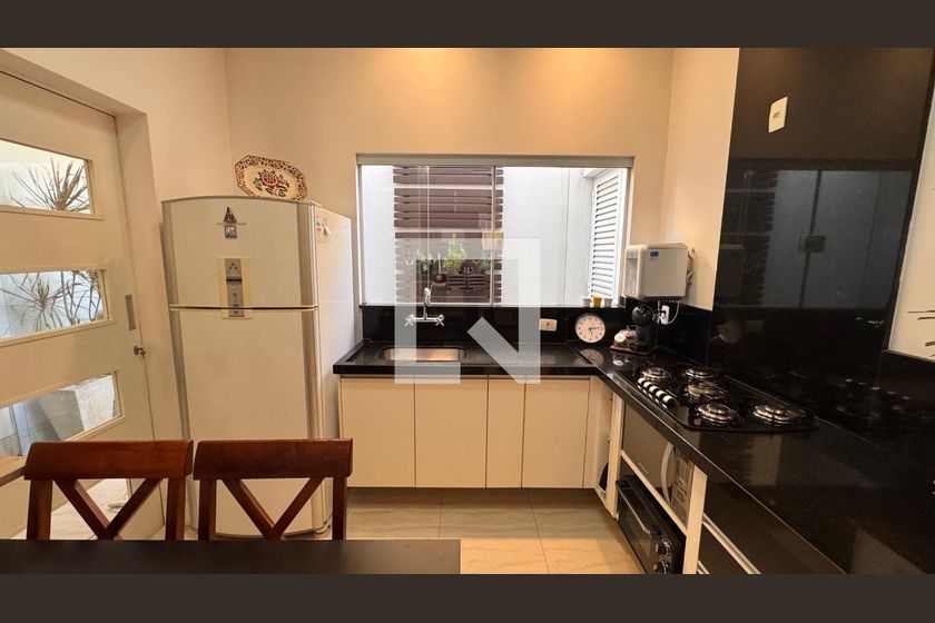Casa à Venda - Swiss Park, 3 Quartos,  207 m2 em , Campinas - sp | SoloBR