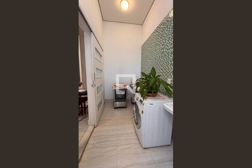 Casa à Venda - Swiss Park, 3 Quartos,  207 m2 em , Campinas - sp | SoloBR