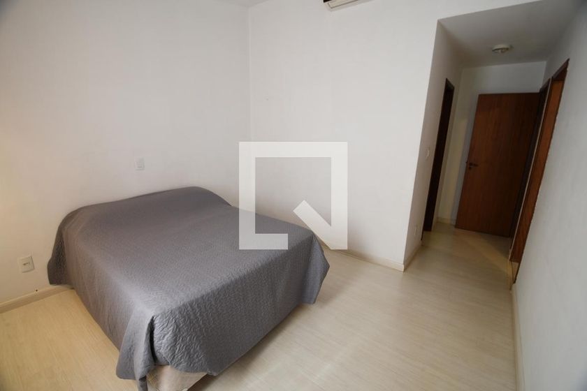 Casa à Venda - Barão Geraldo - Centro, 4 Quartos,  340 m2 em , Campinas - sp | SoloBR