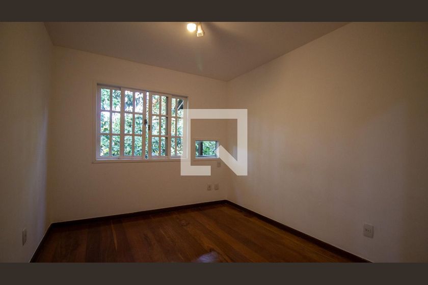 Casa, 4 quartos, 280 m² - Foto 31