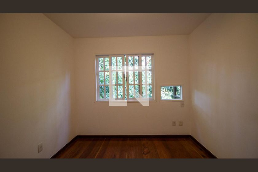 Casa, 4 quartos, 280 m² - Foto 33