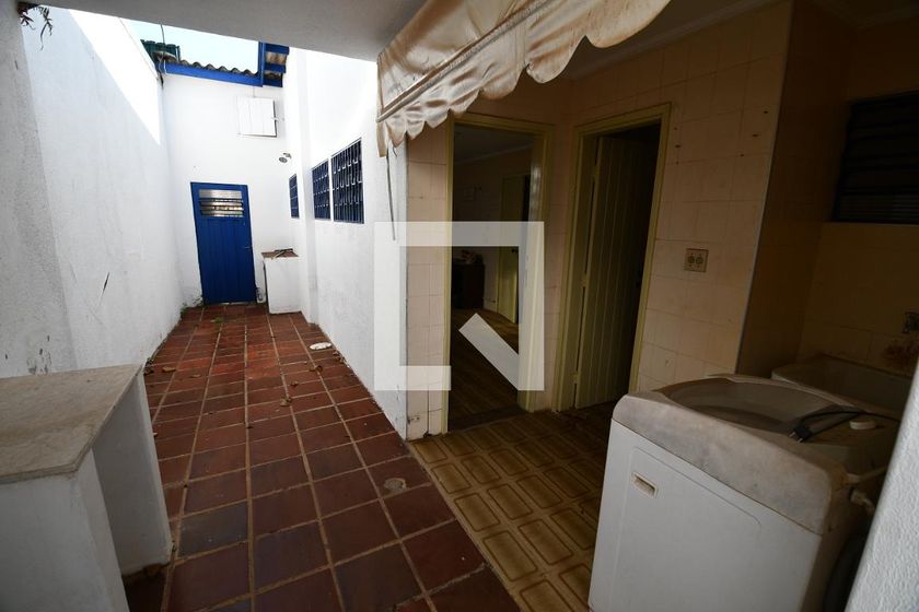 Casa à Venda - Taquaral, 7 Quartos,  390 m2 em , Campinas - sp | SoloBR