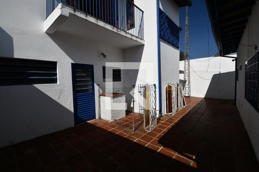 Casa à Venda - Taquaral, 7 Quartos,  390 m2 em , Campinas - sp | SoloBR