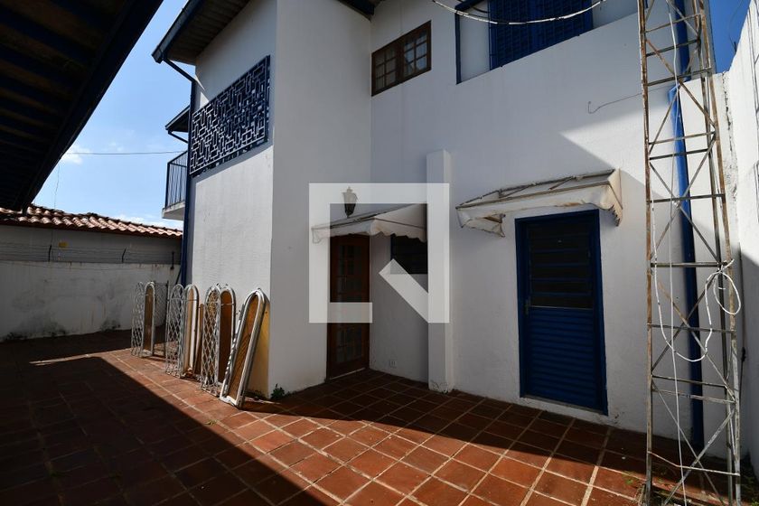 Casa à Venda - Taquaral, 7 Quartos,  390 m2 em , Campinas - sp | SoloBR