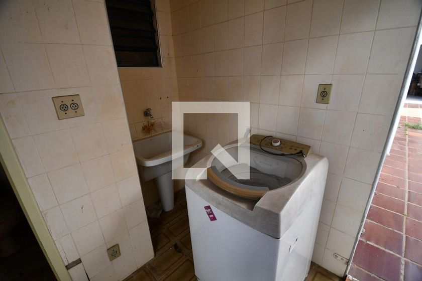 Casa à Venda - Taquaral, 7 Quartos,  390 m2 em , Campinas - sp | SoloBR