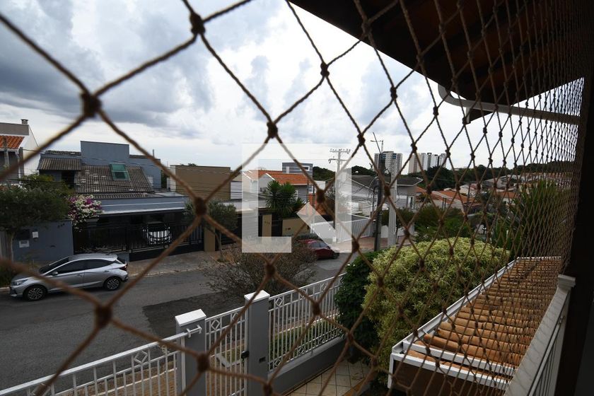 Casa à Venda - Mansões Santo Antônio, 3 Quartos,  260 m2 em , Campinas - sp | SoloBR