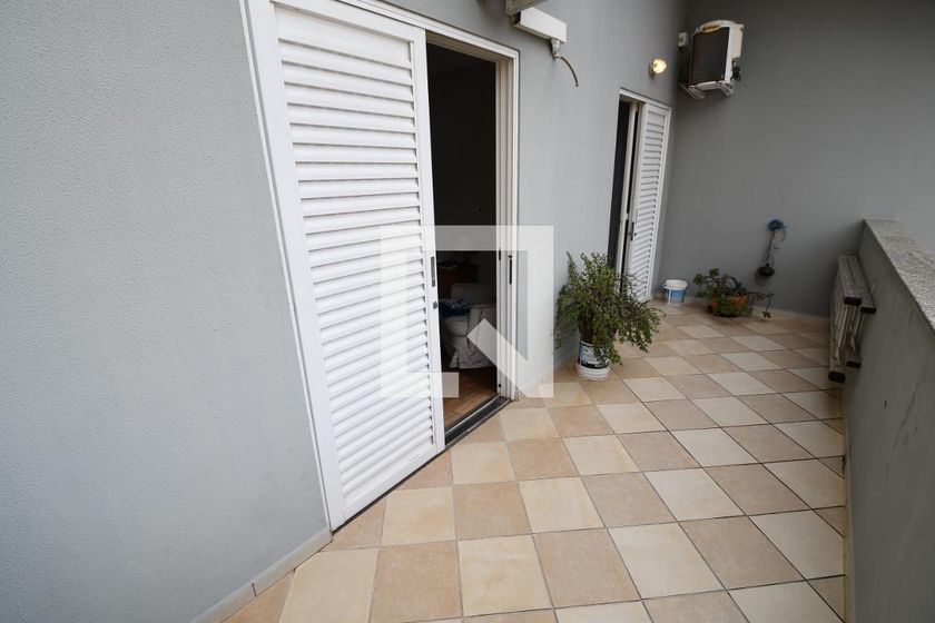 Casa à Venda - Mansões Santo Antônio, 3 Quartos,  260 m2 em , Campinas - sp | SoloBR