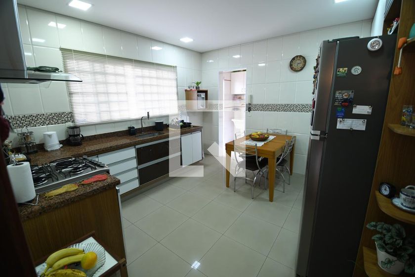 Casa à Venda - Mansões Santo Antônio, 3 Quartos,  260 m2 em , Campinas - sp | SoloBR