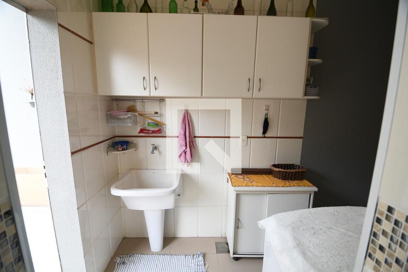 Casa à Venda - Mansões Santo Antônio, 3 Quartos,  260 m2 em , Campinas - sp | SoloBR