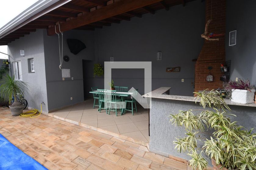 Casa à Venda - Mansões Santo Antônio, 3 Quartos,  260 m2 em , Campinas - sp | SoloBR