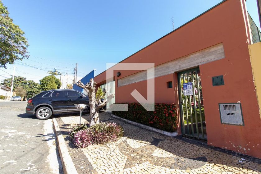 Casa à Venda - Jardim Flamboyant, 3 Quartos,  280 m2 em , Campinas - sp | SoloBR