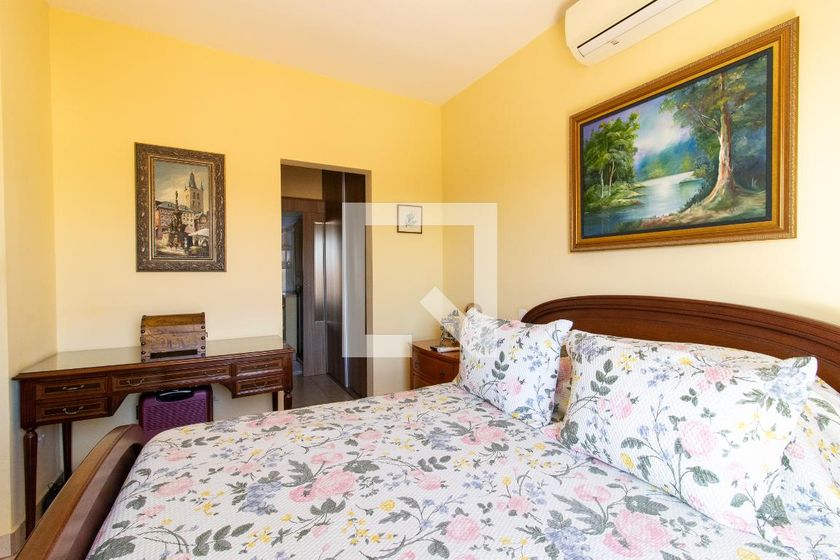 Casa à Venda - Jardim Flamboyant, 3 Quartos,  280 m2 em , Campinas - sp | SoloBR