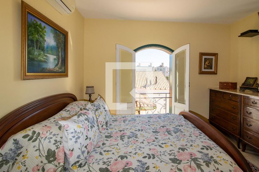 Casa à Venda - Jardim Flamboyant, 3 Quartos,  280 m2 em , Campinas - sp | SoloBR