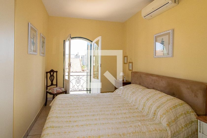 Casa à Venda - Jardim Flamboyant, 3 Quartos,  280 m2 em , Campinas - sp | SoloBR