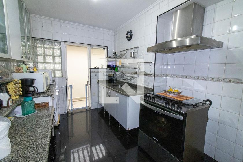 Casa à Venda - Jardim Flamboyant, 3 Quartos,  470 m2 em , Campinas - sp | SoloBR
