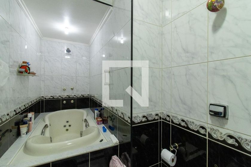 Casa à Venda - Jardim Flamboyant, 3 Quartos,  470 m2 em , Campinas - sp | SoloBR