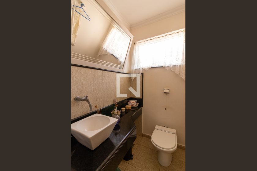 Casa à Venda - Jardim Flamboyant, 3 Quartos,  470 m2 em , Campinas - sp | SoloBR