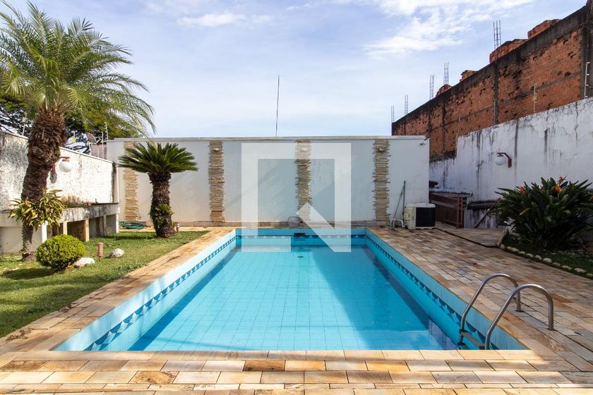 Casa à Venda - Jardim Flamboyant, 3 Quartos,  470 m2 em , Campinas - sp | SoloBR