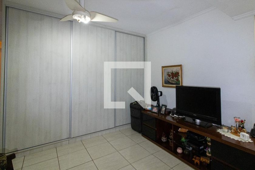 Casa à Venda - Jardim Flamboyant, 3 Quartos,  470 m2 em , Campinas - sp | SoloBR