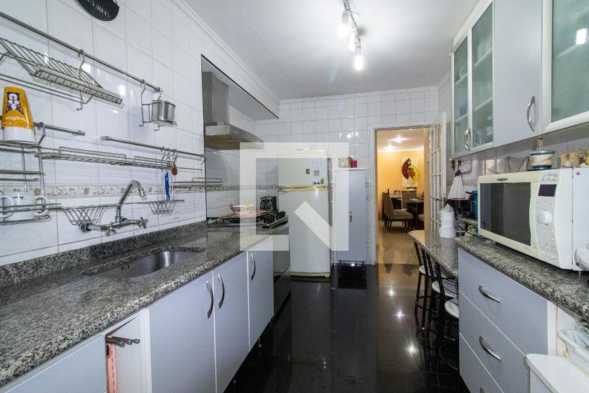 Casa à Venda - Jardim Flamboyant, 3 Quartos,  470 m2 em , Campinas - sp | SoloBR