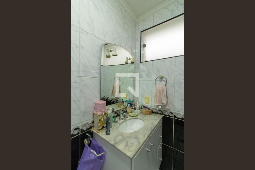 Casa à Venda - Jardim Flamboyant, 3 Quartos,  470 m2 em , Campinas - sp | SoloBR
