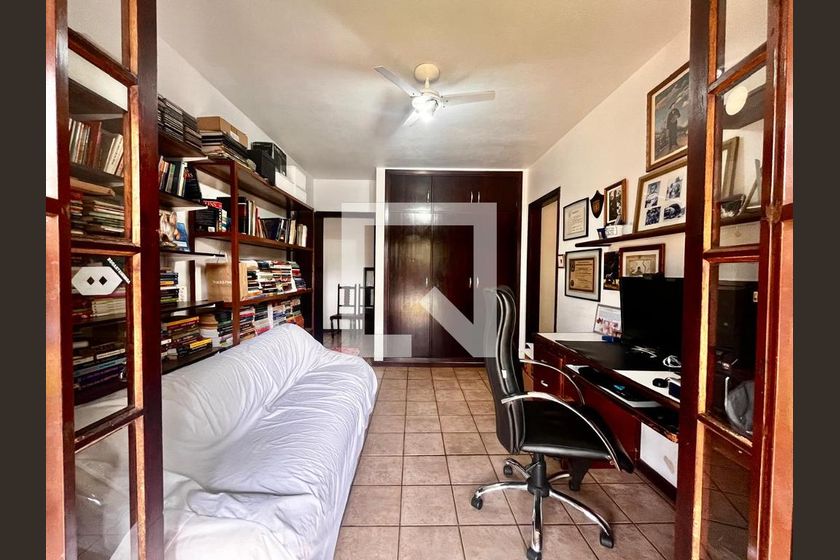 Casa à Venda - Barão Geraldo - Centro, 4 Quartos,  1710 m2 em , Campinas - sp | SoloBR