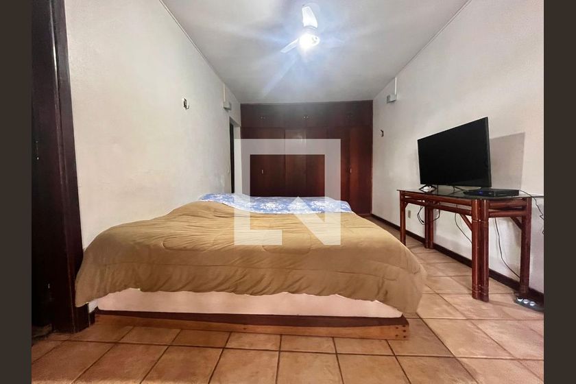 Casa à Venda - Barão Geraldo - Centro, 4 Quartos,  1710 m2 em , Campinas - sp | SoloBR
