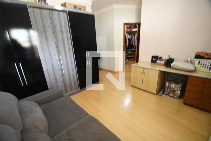 Casa à Venda - Mansões Santo Antônio, 4 Quartos,  292 m2 em , Campinas - sp | SoloBR