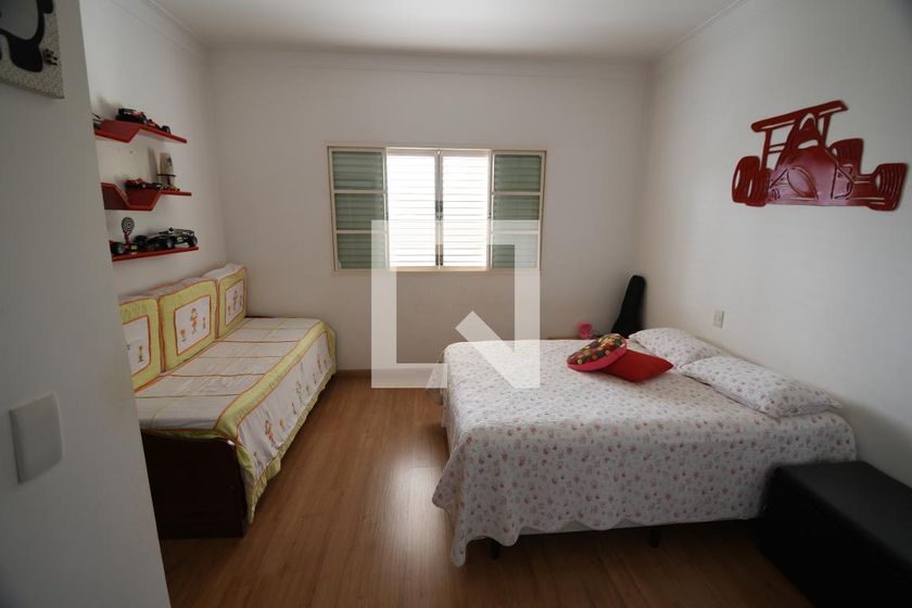 Casa à Venda - Mansões Santo Antônio, 4 Quartos,  292 m2 em , Campinas - sp | SoloBR