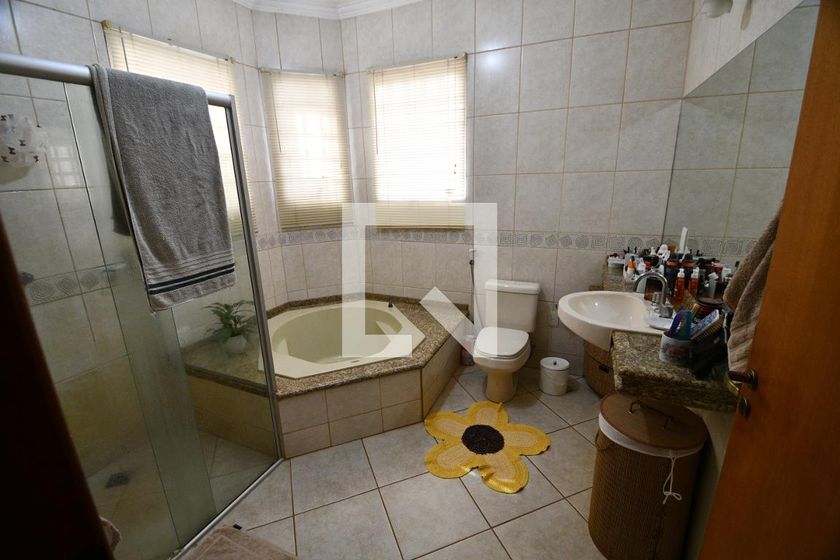 Casa à Venda - Mansões Santo Antônio, 4 Quartos,  292 m2 em , Campinas - sp | SoloBR