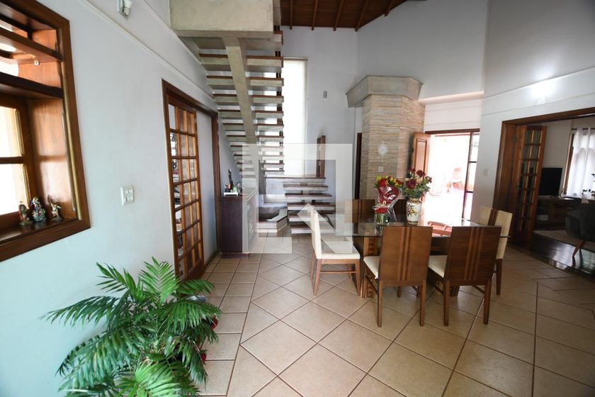 Casa à Venda - Mansões Santo Antônio, 4 Quartos,  292 m2 em , Campinas - sp | SoloBR