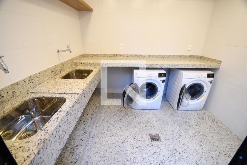 Apartamento à Venda - Cambuí, 1 Quarto,  49 m2 em , Campinas - sp | SoloBR