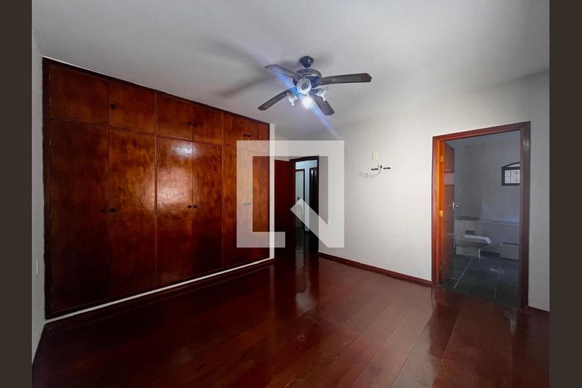 Casa à Venda - Jardim Santana, 3 Quartos,  355 m2 em , Campinas - sp | SoloBR