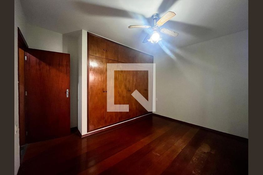Casa à Venda - Jardim Santana, 3 Quartos,  355 m2 em , Campinas - sp | SoloBR