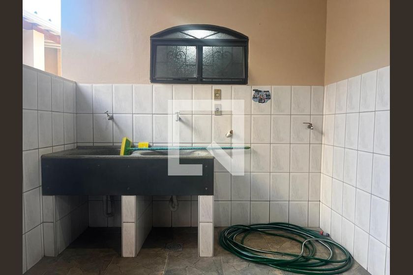 Casa à Venda - Jardim Santana, 3 Quartos,  355 m2 em , Campinas - sp | SoloBR