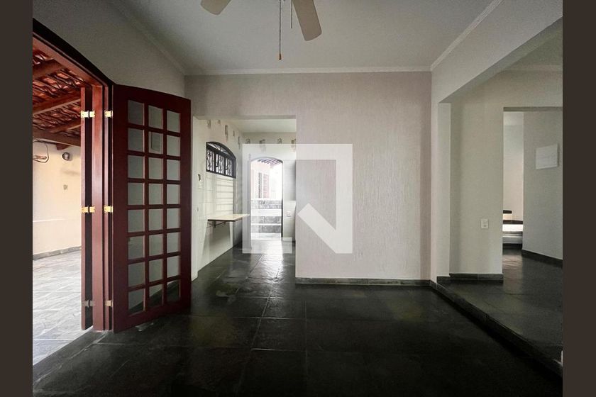 Casa à Venda - Jardim Santana, 3 Quartos,  355 m2 em , Campinas - sp | SoloBR