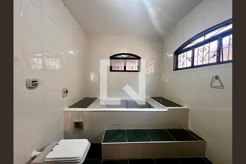 Casa à Venda - Jardim Santana, 3 Quartos,  355 m2 em , Campinas - sp | SoloBR
