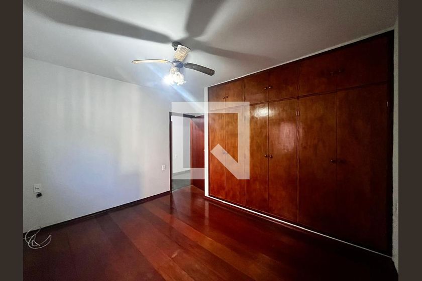 Casa à Venda - Jardim Santana, 3 Quartos,  355 m2 em , Campinas - sp | SoloBR