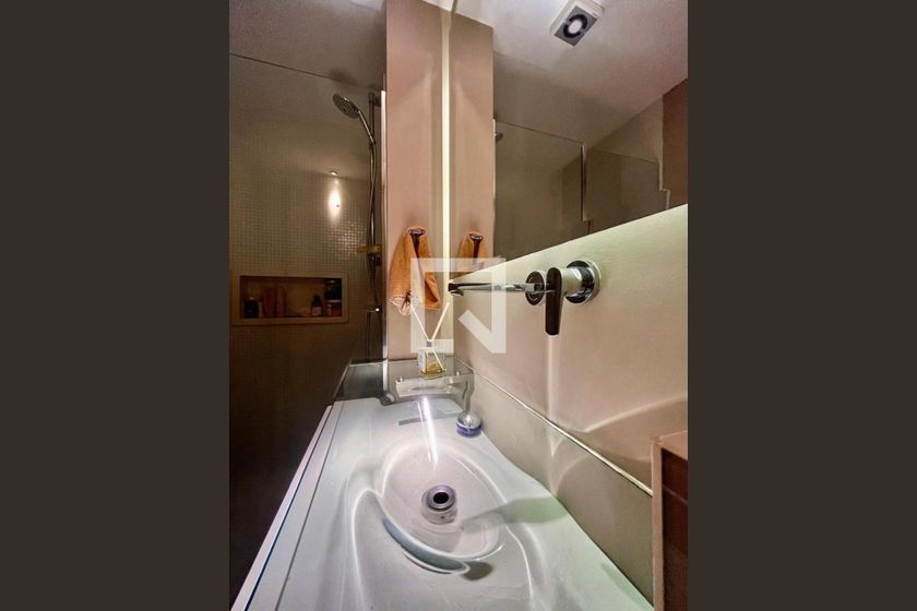 Apartamento à Venda - Cambuí, 2 Quartos,  140 m2 em , Campinas - sp | SoloBR